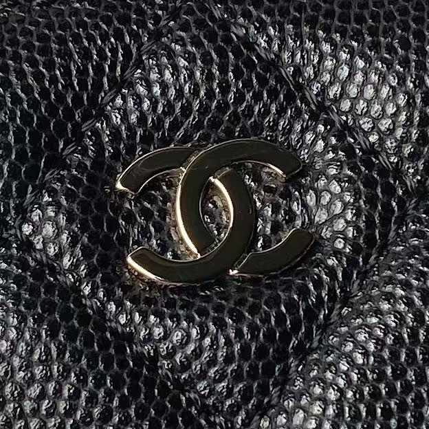 Chanel 24S AP4000 Mini Clutch With Chain Crossbody Bag Black Caviar Light Gold Hardware - 图片 3